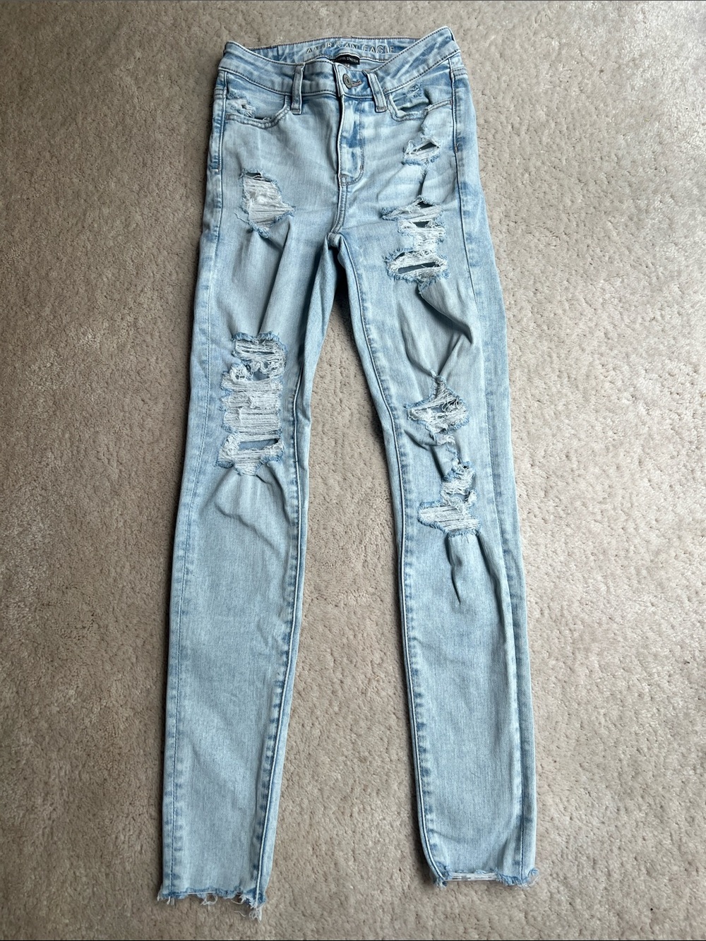 American Eagle Outfitters Light Blue Distressed Skinny Jeans